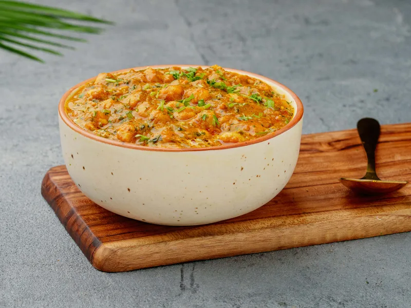 Chenna Masala with Naan or Roti