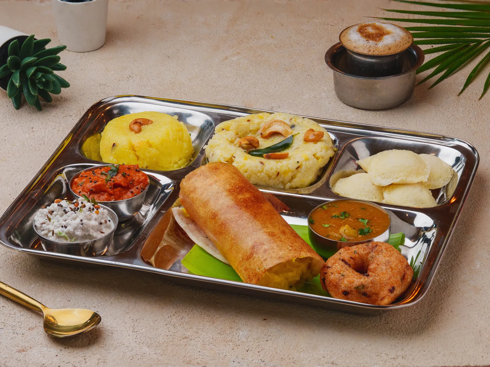 Mini Tiffin